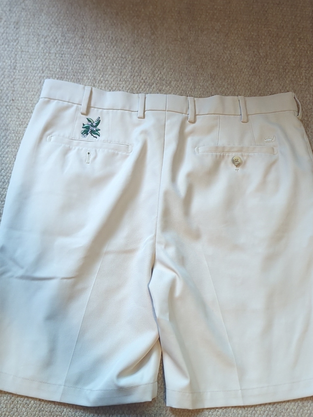 Men's Peter Millar Crown Sport Golf Shorts Size 34 Waist Laurel Valley Logo Tan